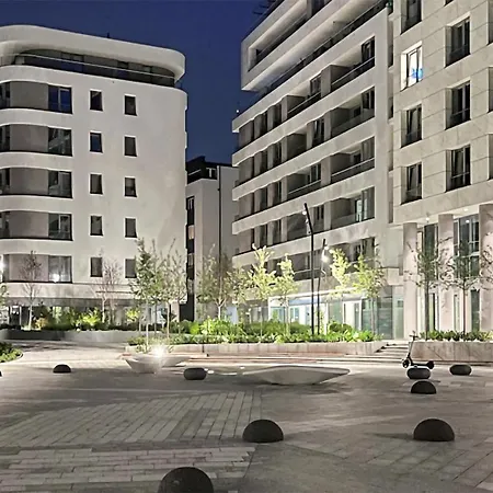 Amazing Apartment In Gdynia *